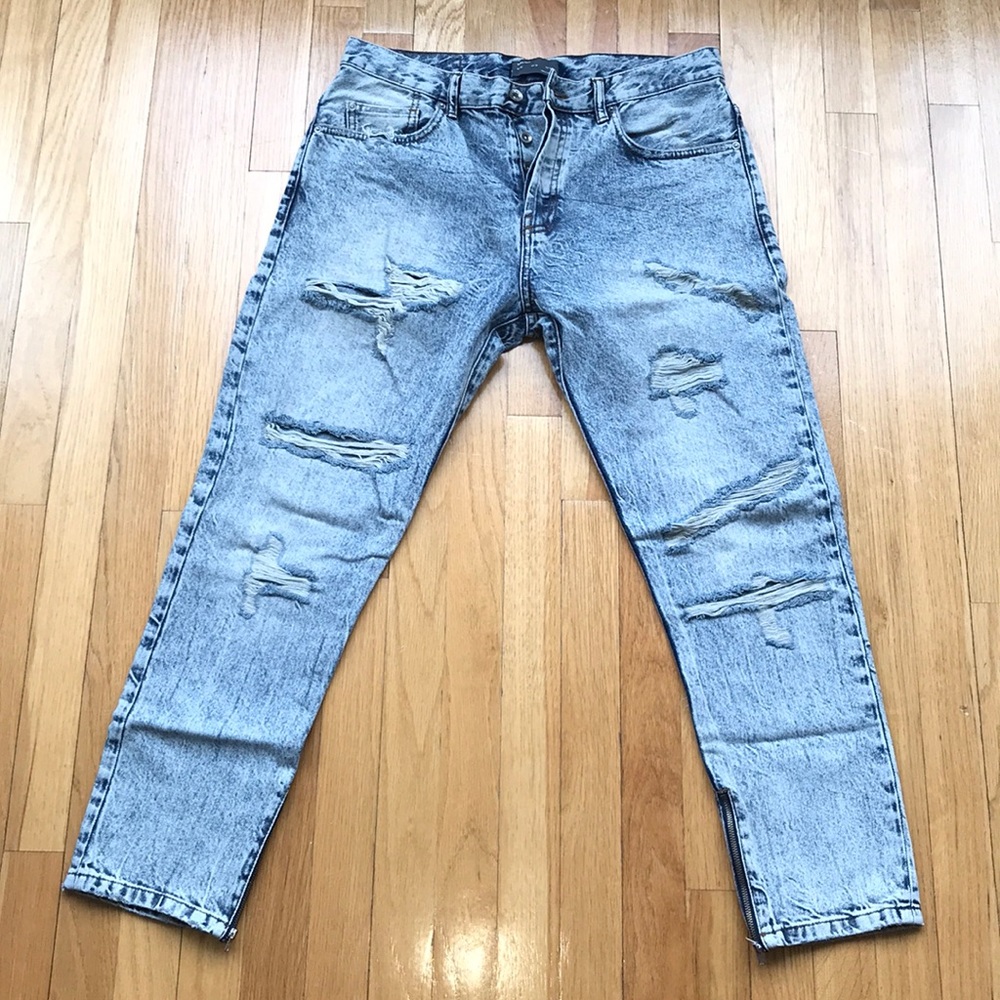 Zara Distressed Cropped Light Jeans